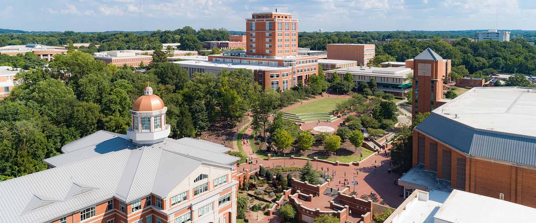 UNC Charlotte hits new levels of research awards and expenditures 