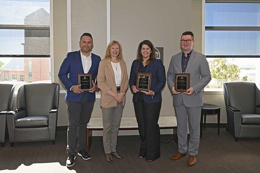 Cruz, Miller and Belk College Academic and Career Coaching team recognized for excellence