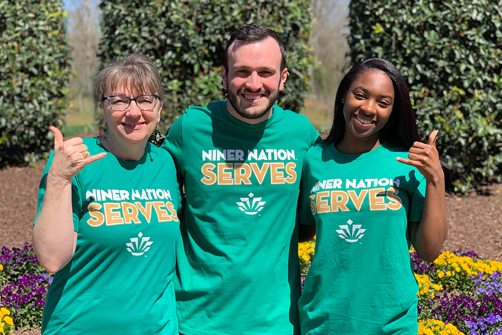National Volunteer Week, which takes place from April 18 to April 24, 2021, is the perfect time to give back while also connecting with your fellow UNC Charlotte alumni.
