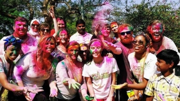UNC Charlotte students celebrate Holi in India