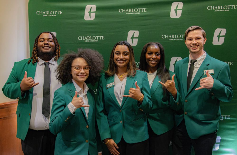 Alumni Association Spirit Photo