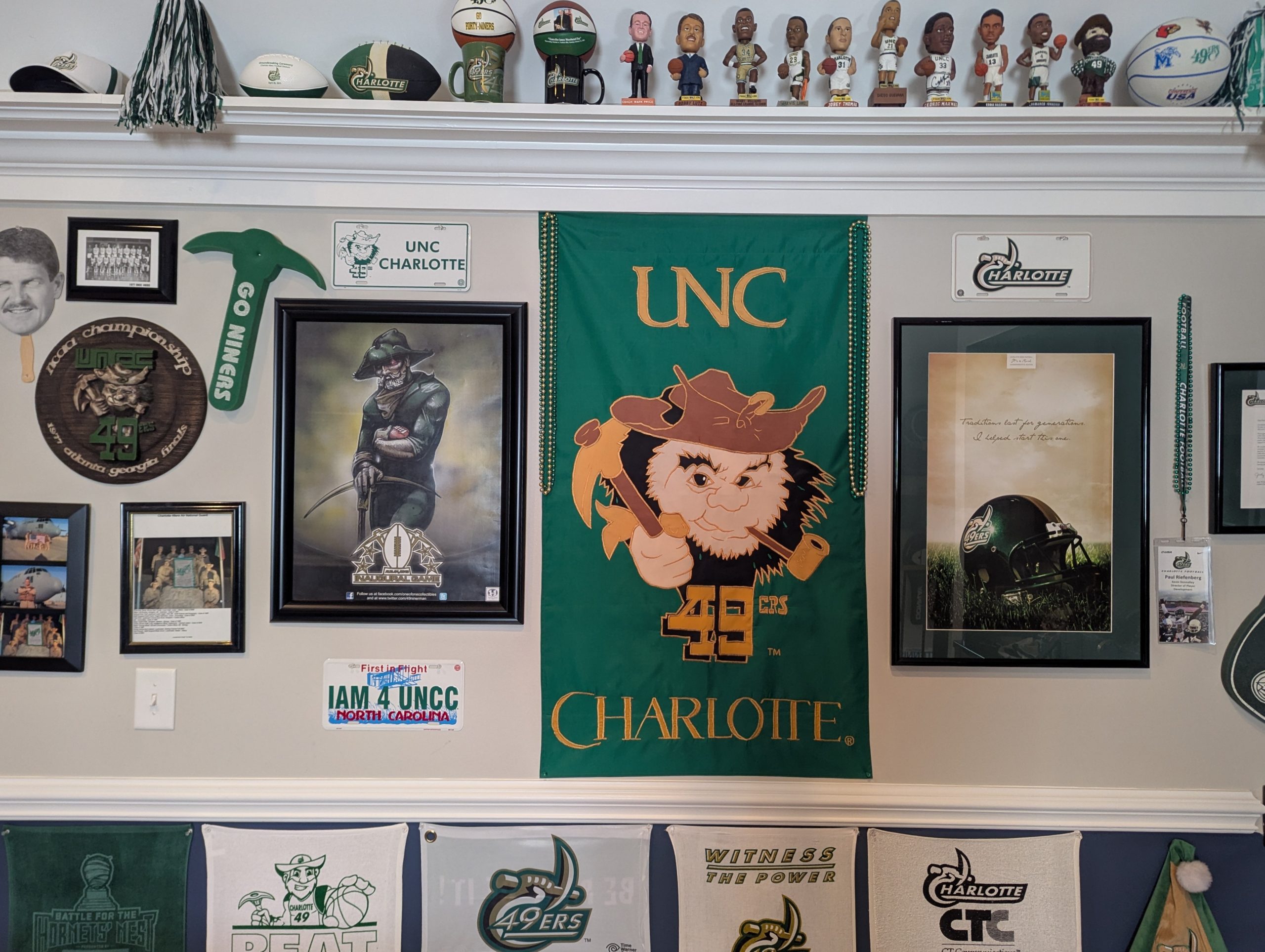 Game Room A game room in the Riefenberg home that is decorated with Niner pride.