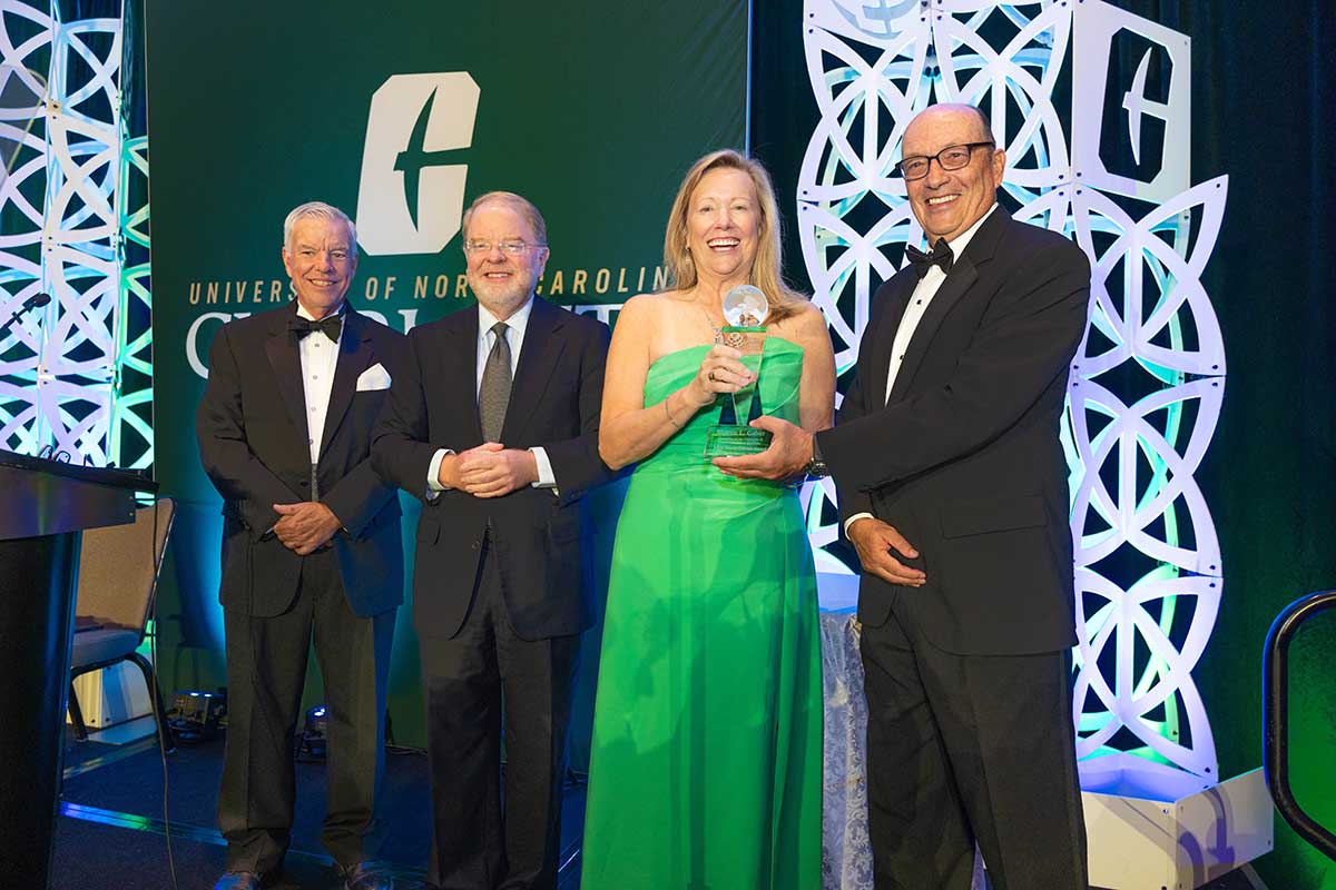 Chancellor Sharon L. Gaber receives 2025 World Citizen Award