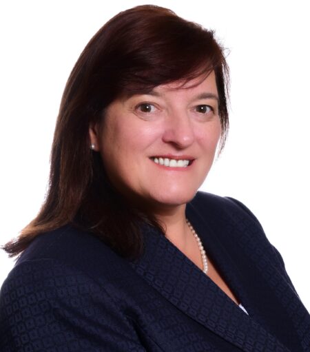 Tina Taylor headshot