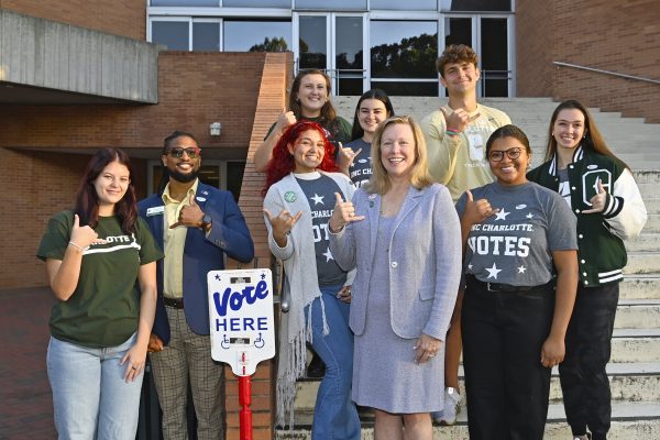 Chancellor Gaber and Niners at early voting