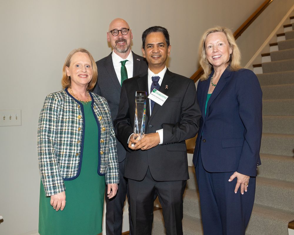 Sukumar Kamalasan received Distinguihsed Research Award