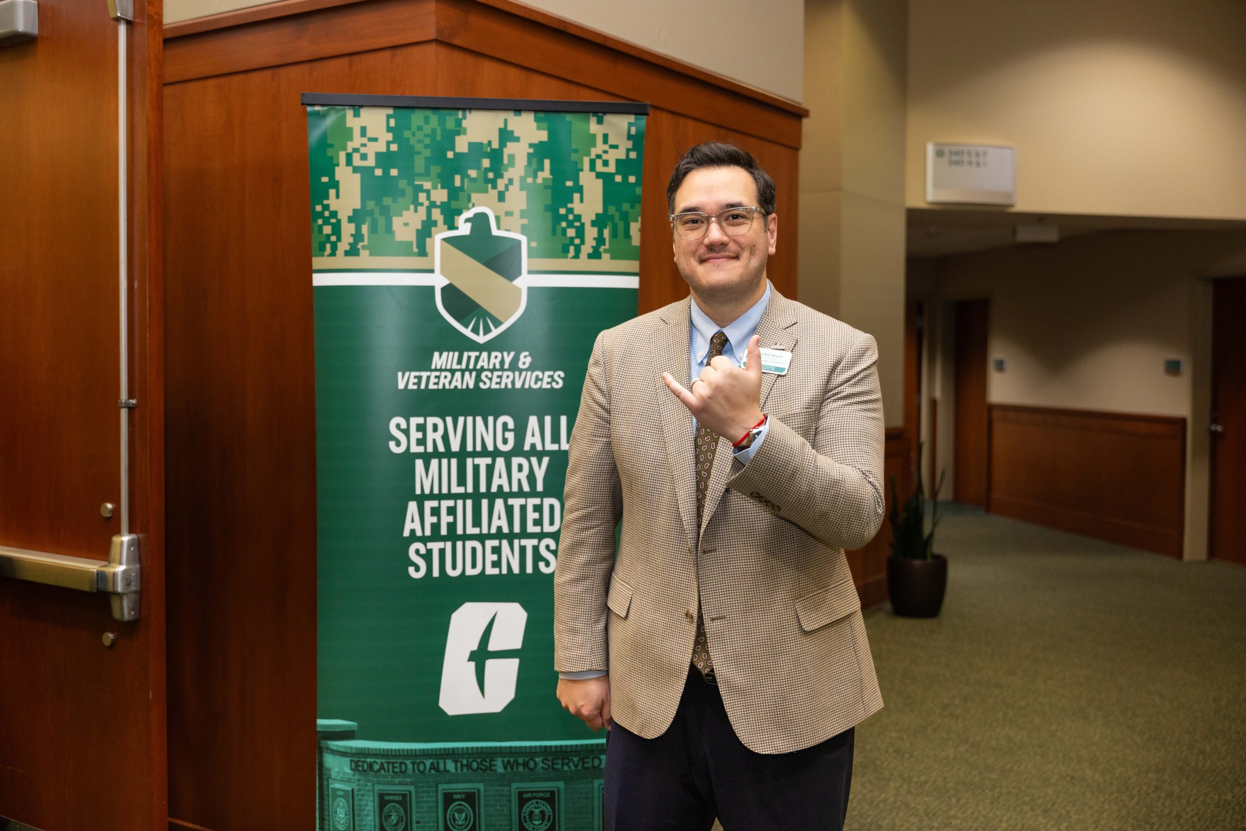 Veteran-Welcome-Dinner_26008_9976 (1) Chris Brasel at MVS Welcome Dinner