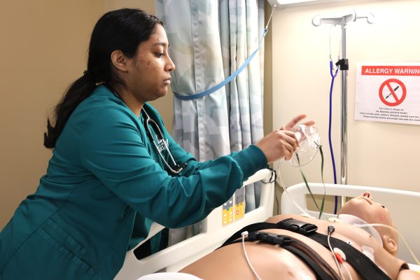 Nursing student in simulation lab